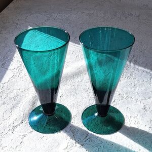 2 Vintage Emerald Teal Green Conical Wine Cocktail Glasses Footed Barware